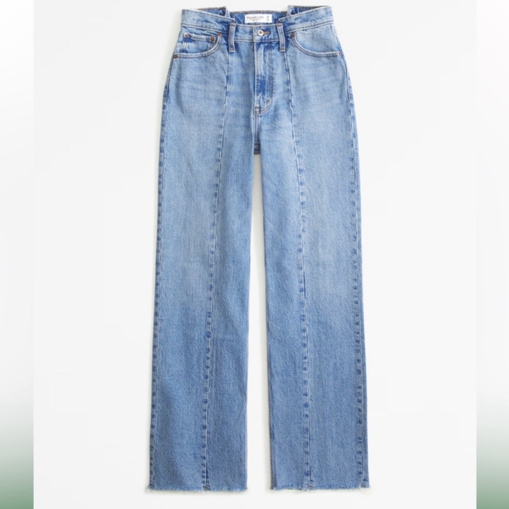 Abercrombie & Fitch High Rise 90s Relaxed Jean in 28L / 6L